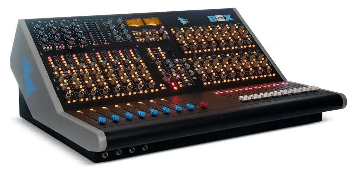 API The Box 2 Summing Mixer and Recording Console