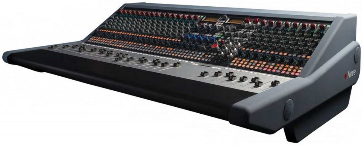 Neve 8424 24-channel Analog Mixing Console