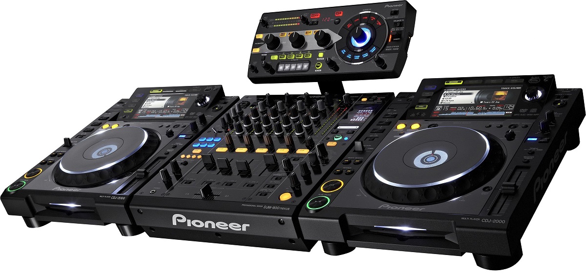 Effect Processor and DJ Setup